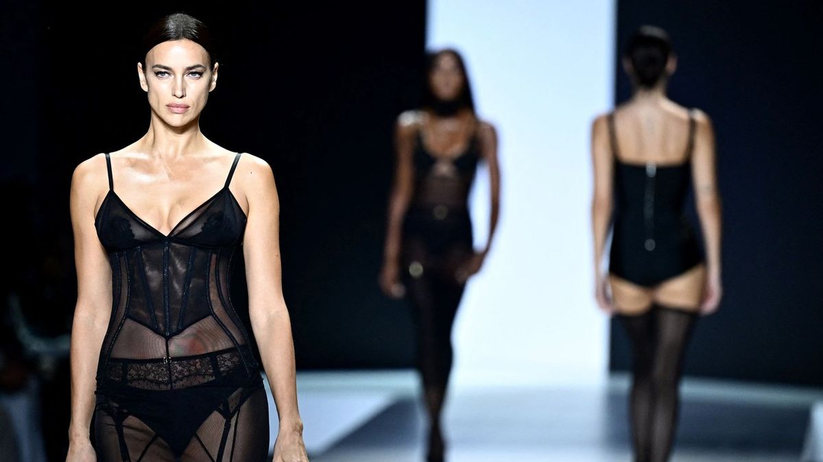 Sex kolekce značky Dolce & Gabbana odhaluje trendy pro příští rok